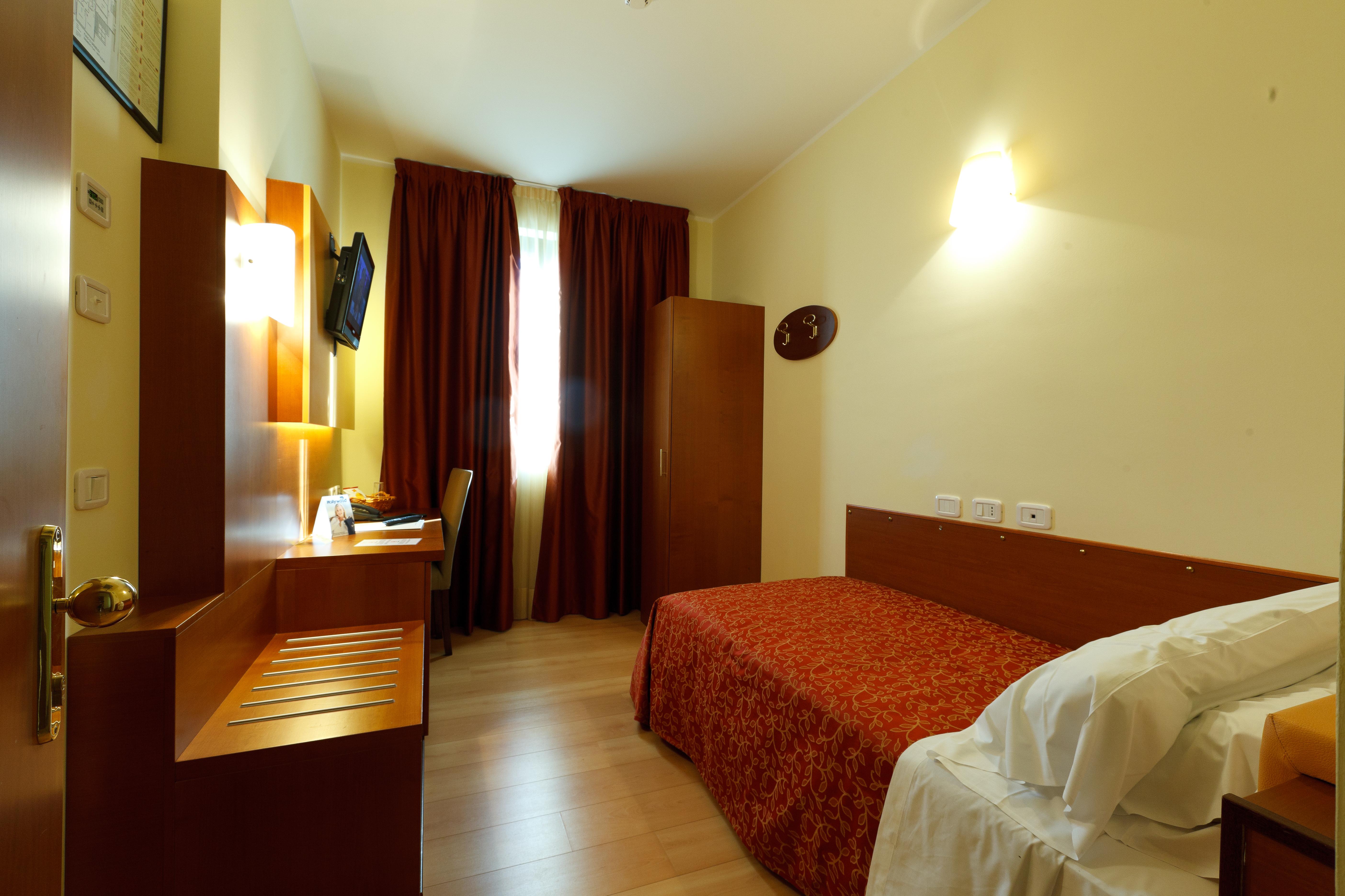 אולג'ו Hotel Villa Delle Rose - Malpensa מראה חיצוני תמונה