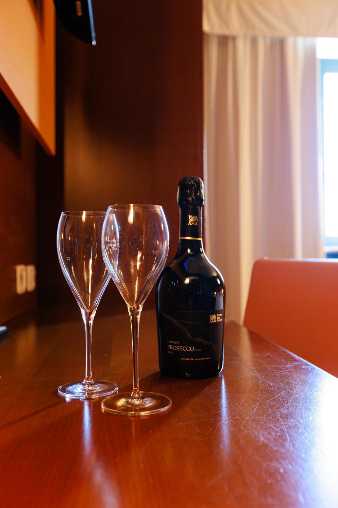 אולג'ו Hotel Villa Delle Rose - Malpensa מראה חיצוני תמונה