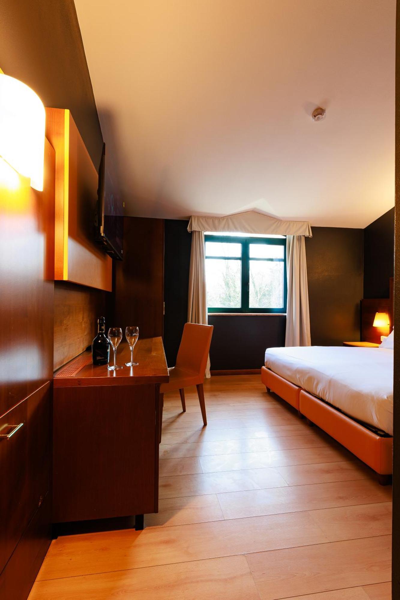 אולג'ו Hotel Villa Delle Rose - Malpensa מראה חיצוני תמונה
