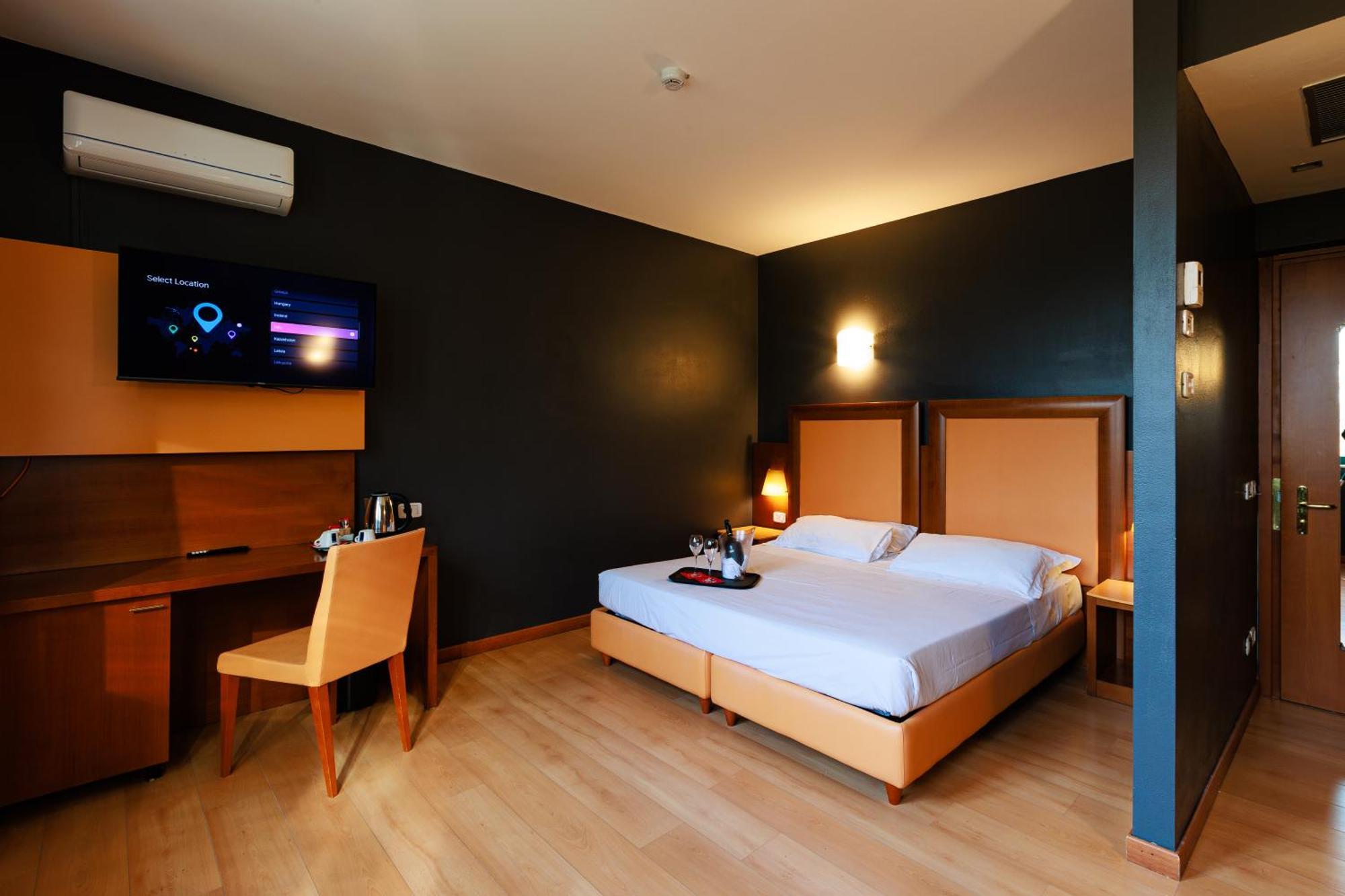 אולג'ו Hotel Villa Delle Rose - Malpensa מראה חיצוני תמונה