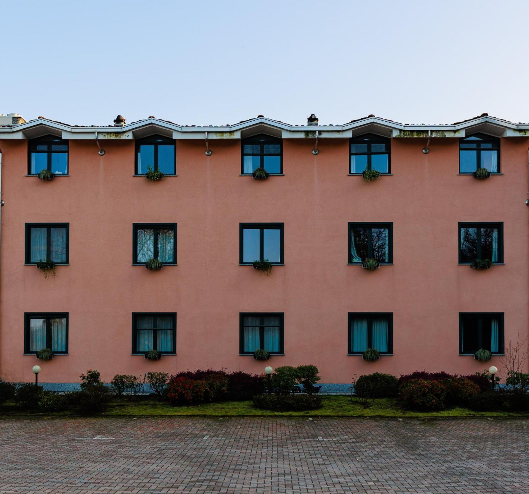 אולג'ו Hotel Villa Delle Rose - Malpensa מראה חיצוני תמונה