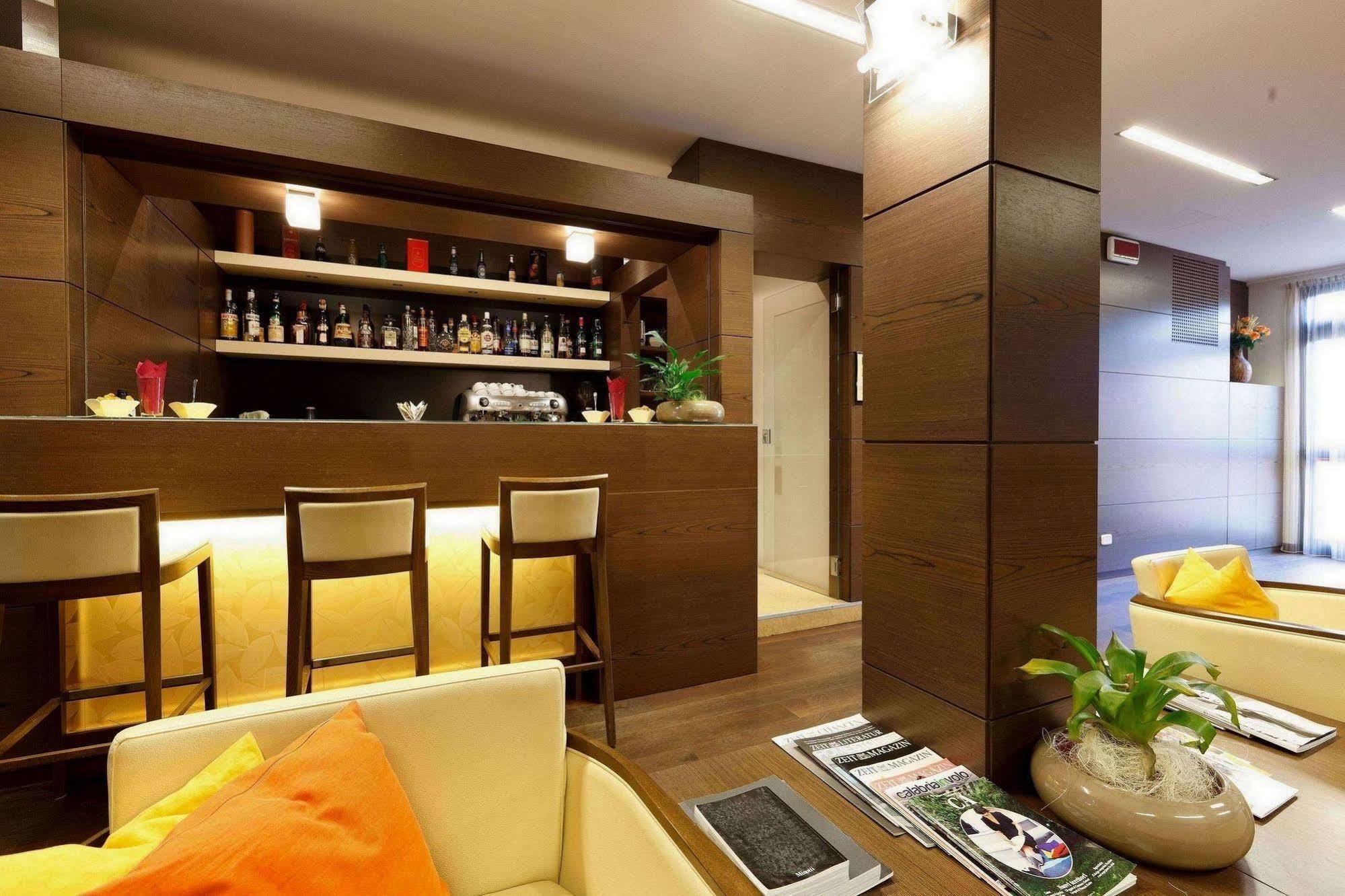 אולג'ו Hotel Villa Delle Rose - Malpensa מראה חיצוני תמונה