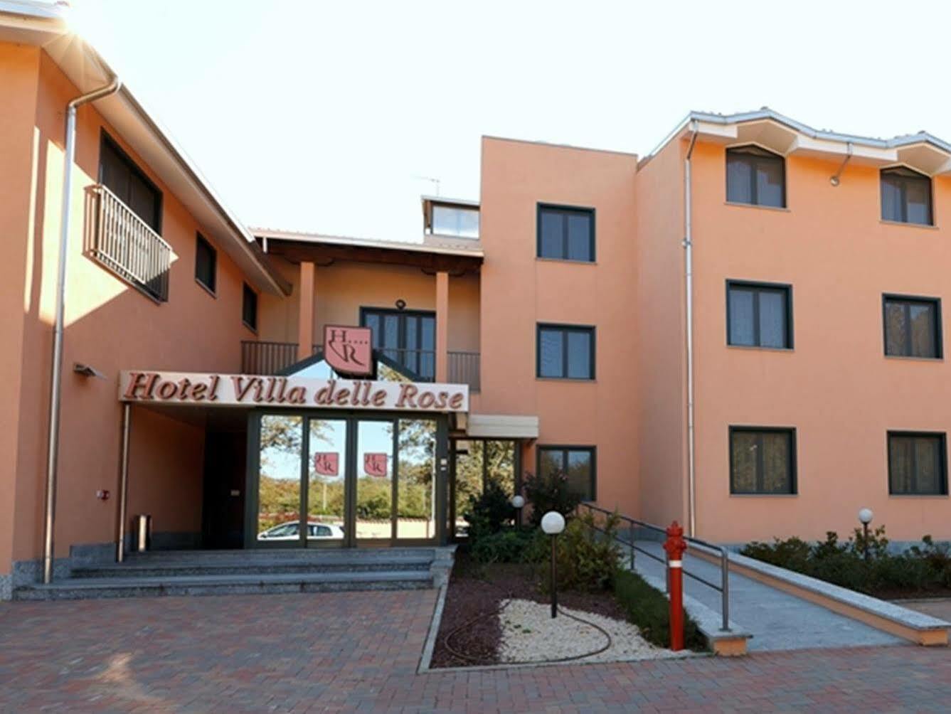 אולג'ו Hotel Villa Delle Rose - Malpensa מראה חיצוני תמונה